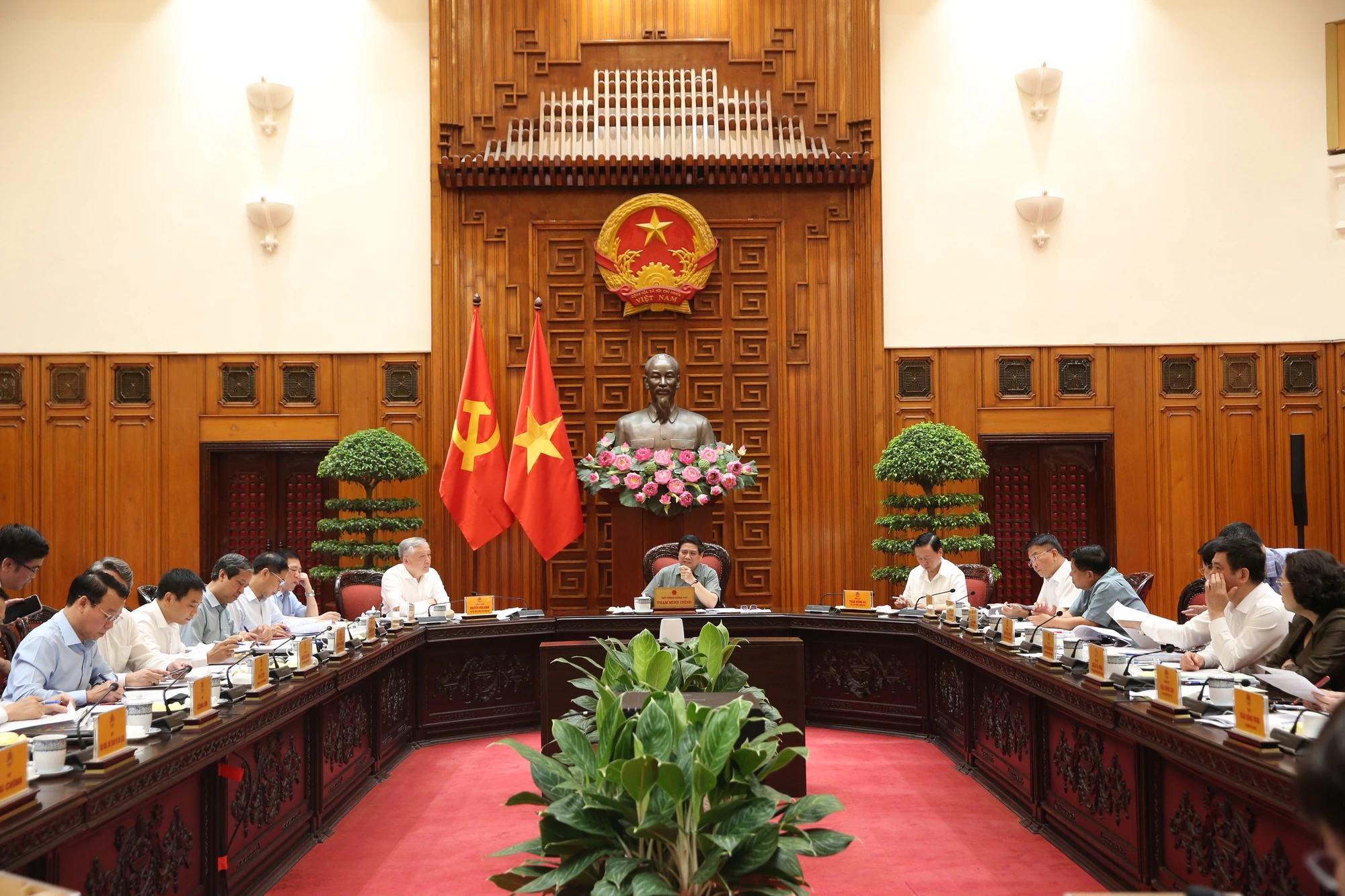 Thường trực Chính phủ cho ý kiến về nhiều nội dung quan trọng