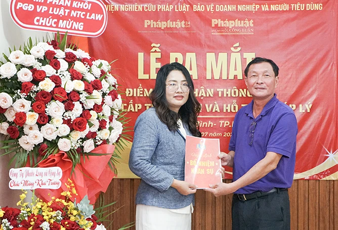 Ra mắt thêm Điểm tiếp nhận thông tin, cung cấp thông tin và hỗ trợ pháp lý tại phường Tân Bình, HCM